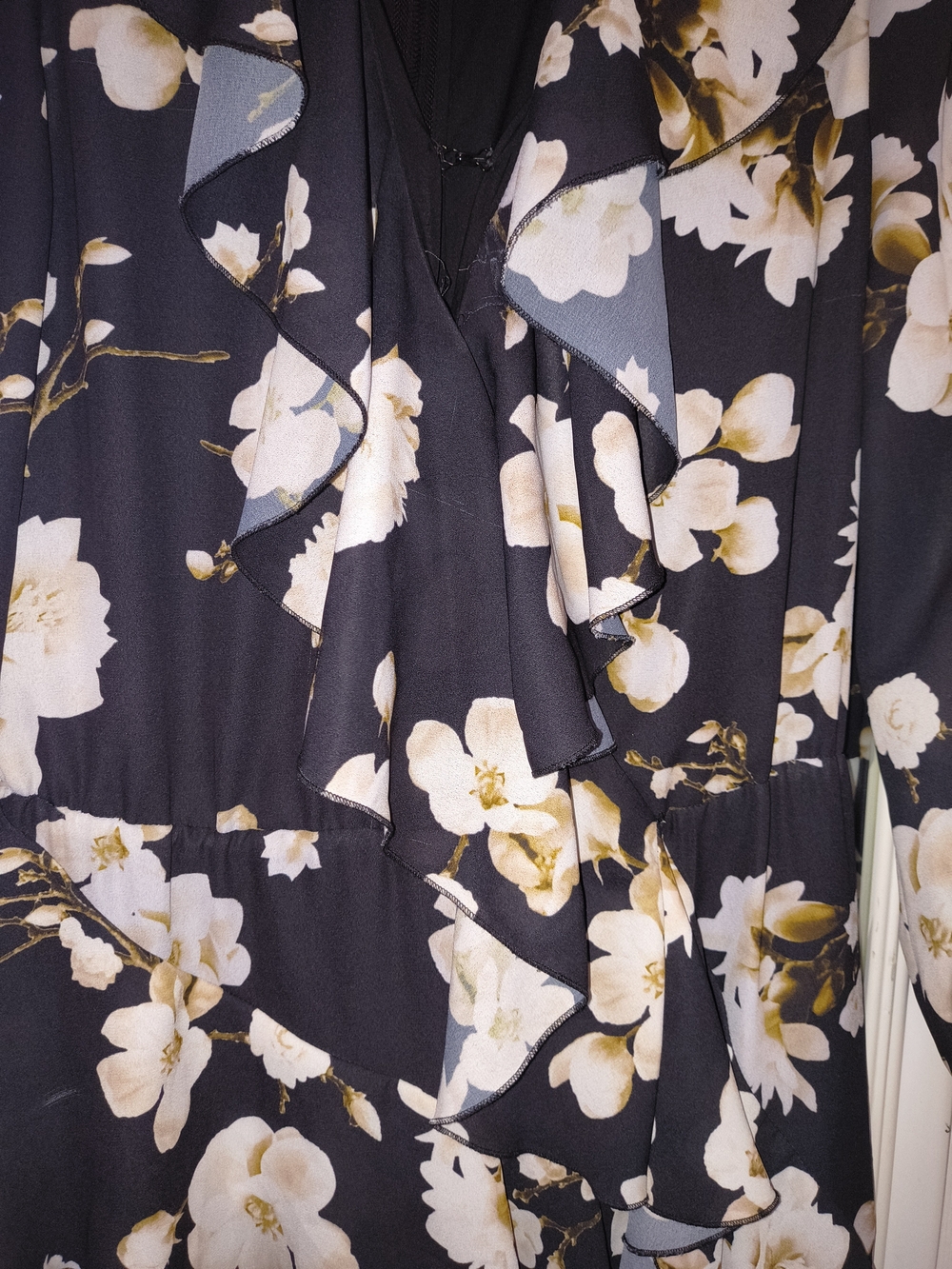 Alice + Olivia Black Long-Sleeve Ruffle Floral Midi Dress Sz 8 NWT